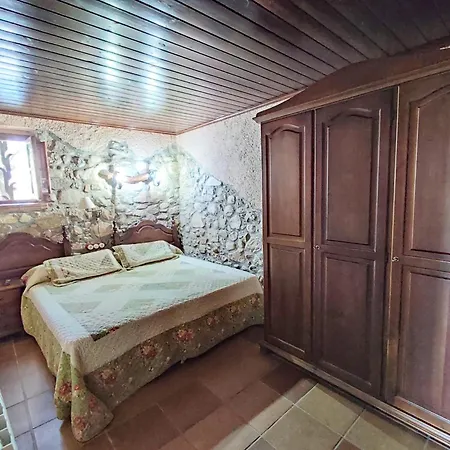 Masia Can Felip B&B Llinars del Valles Exterior photo